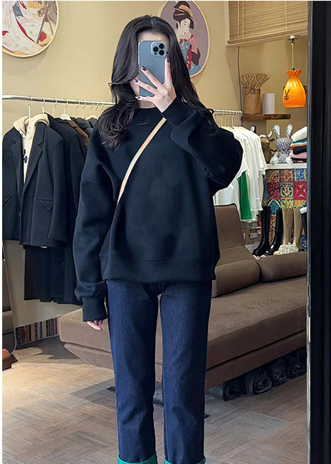 Neuer lockerer Rundhalsausschnitt