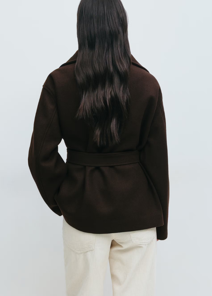 Kurze Jacke mit hohem Kragen