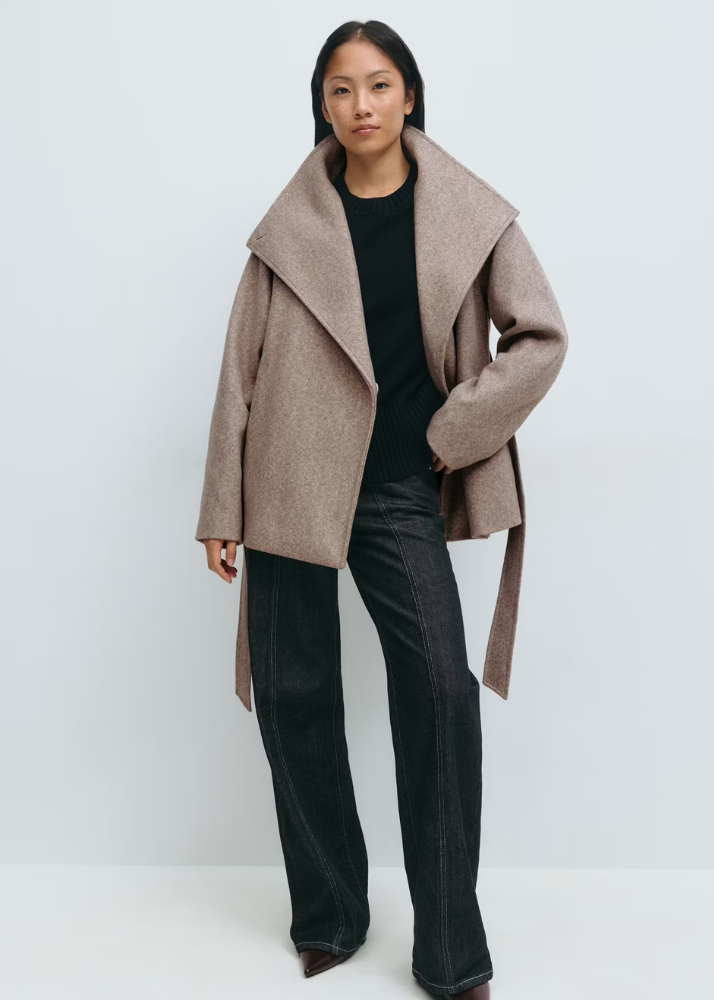 Kurze Jacke mit hohem Kragen