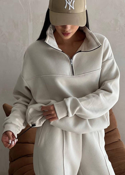 Ensemble streetwear Y2K