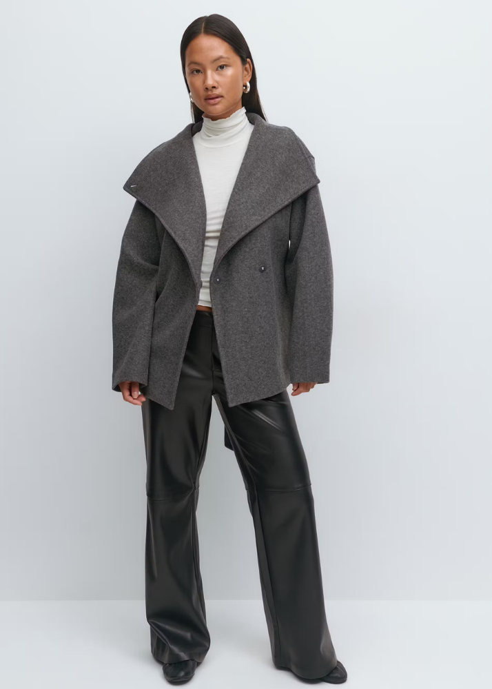 Kurze Jacke mit hohem Kragen