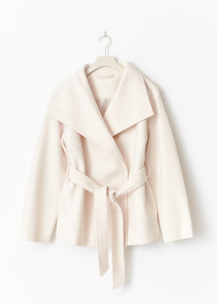 Kurze Jacke mit hohem Kragen