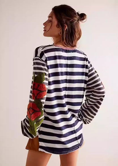 Rosenfarbener T-Shirt