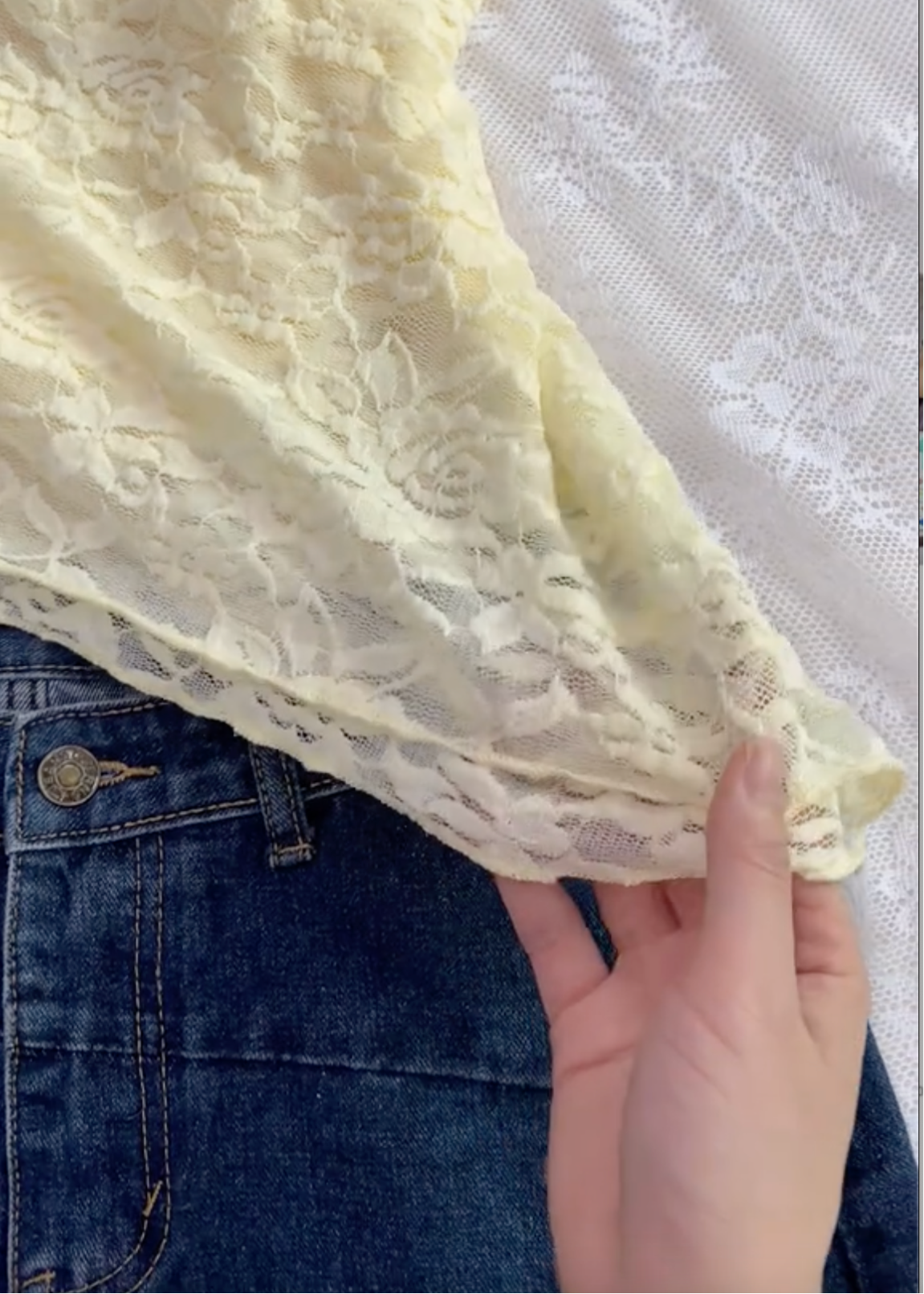 Haut à col incliné